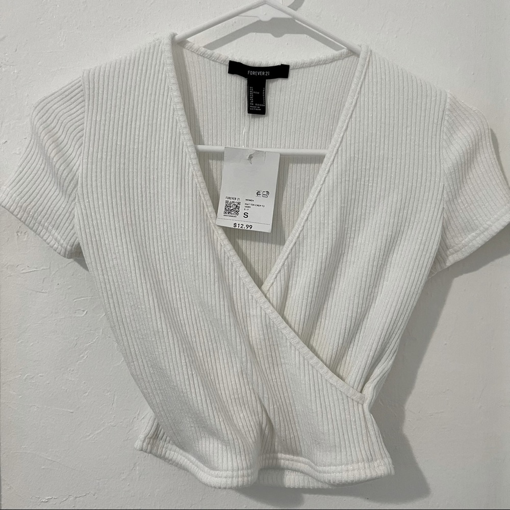 FOREVER 21 white crop top S